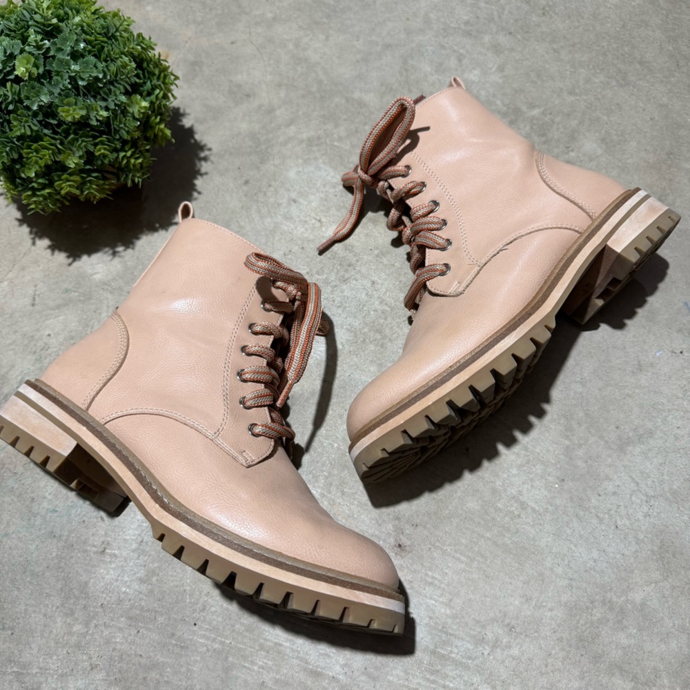 Lace Up Chunky Combat Boots Women’s Size 6 Nude Pink Cottagecore Prairie‎ Fall